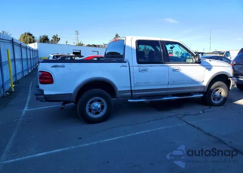 2003 Ford F150 Supercrew из США, поврежденный, VIN 1FTRW08L33KB08240